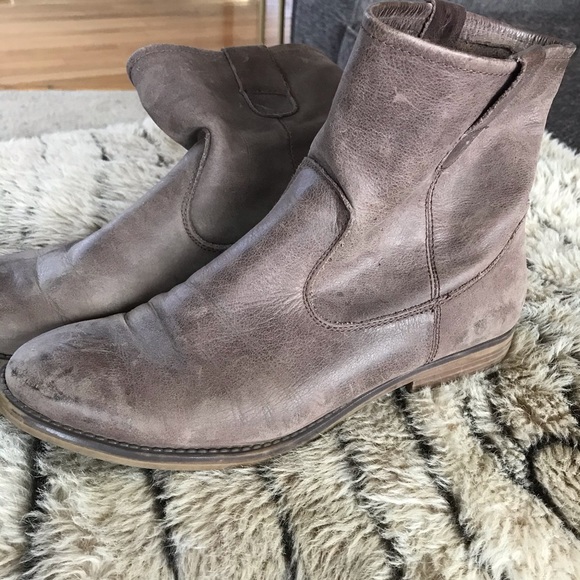 Crown Vintage Shoes - Brown Leather Bootie